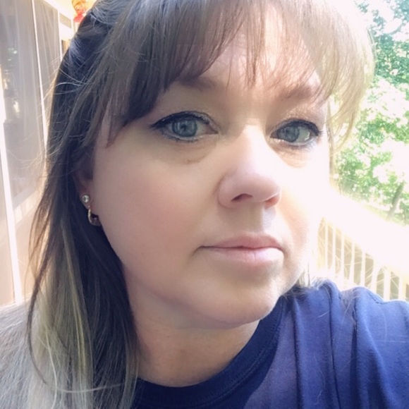 Meet your Posher, Tracey - Picture 1 of 1